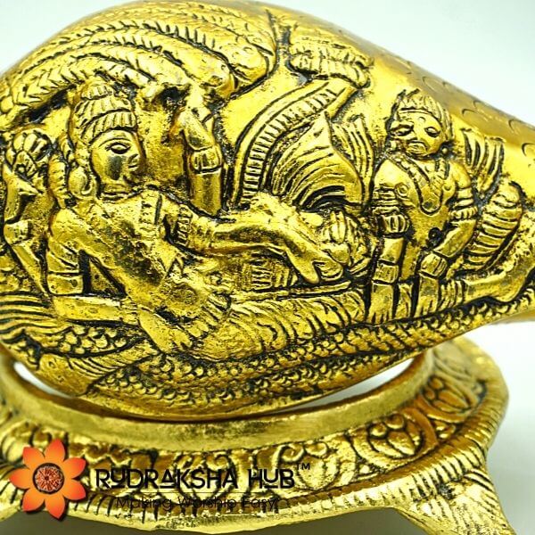 Vishnu Shankh with stand
