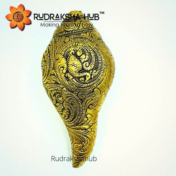 Vishnu Shankh with stand