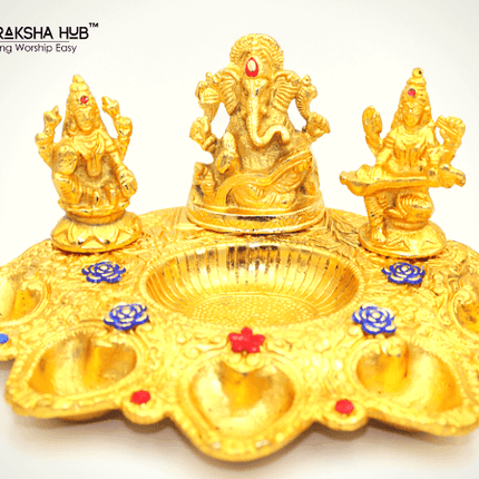 गणेश लक्ष्मी और 5 दीपक 