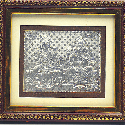 गणेश लक्ष्मी शुद्ध चांदी फ्रेम स्टैंड
